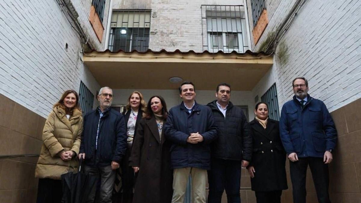 Rampas y ascensores: entregadas las obras de accesibilidad en 59 bloques de vecinos del barrio del Santuario