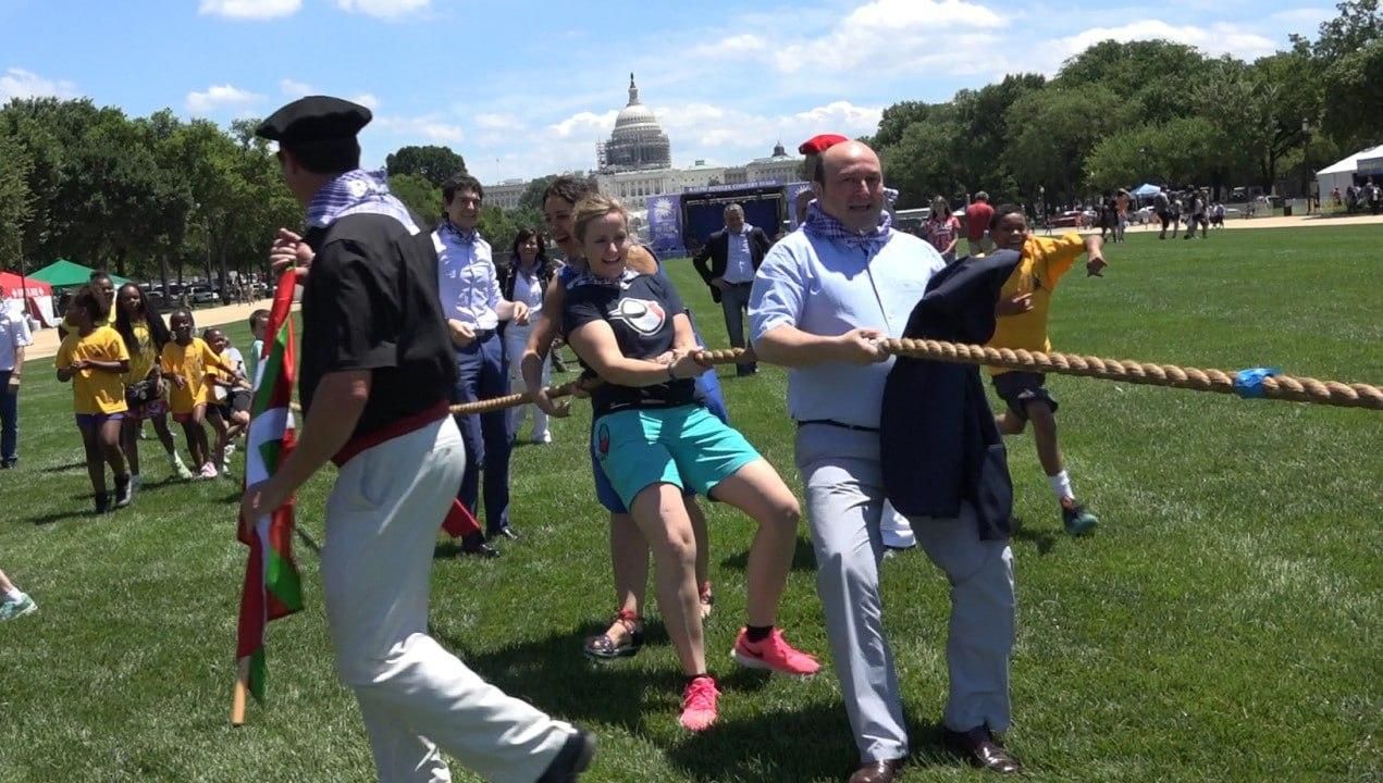 2015. Practicando soka-tira en Washington D.C.