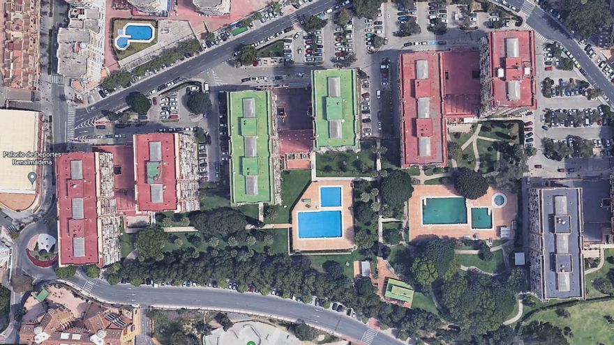 Antiguos edificios de SOFICO. La entidad reclama los aparcamientos y los jardines y piscinas interiores | Google Earth