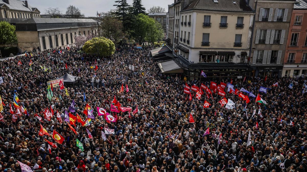 Miles de personas se manifiestan en Francia contra el racismo tras los ataques contra el alcalde de Saint-Denis