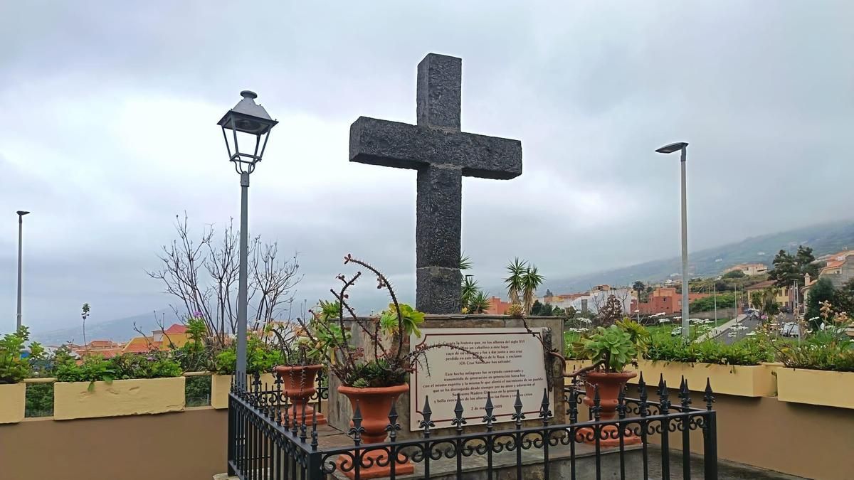 Se deteriora la tradición de la previa al Día de las Cruces en Los Realejos y los vecinos se molestan