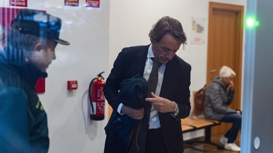 El secretario autonómico del Gabinete del President y Comunicación, José Manuel Cuenca, a su llegada a los juzgados de Catarroja,