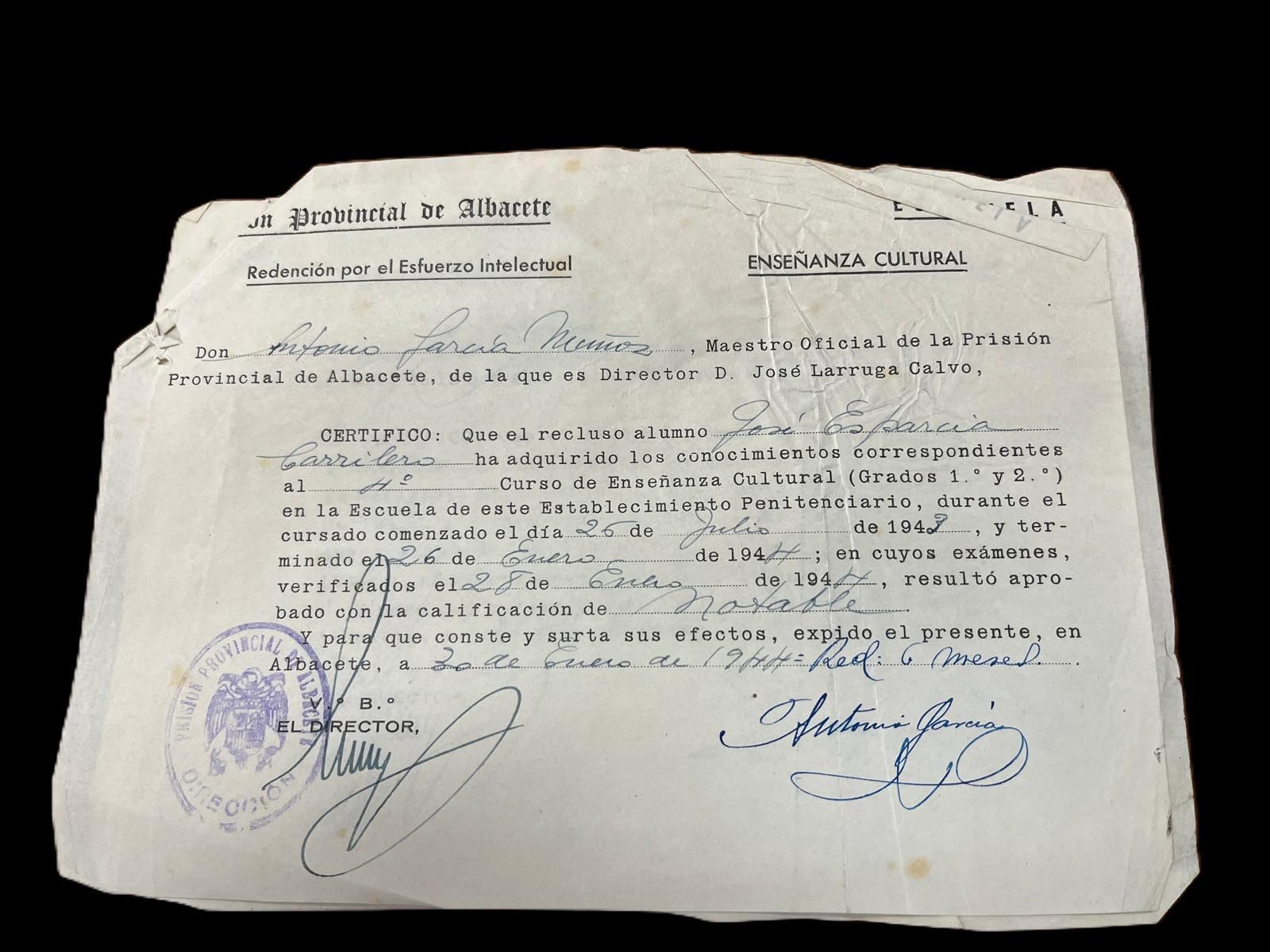 Redención de pena de José Esparcia por su esfuerzo intelectual