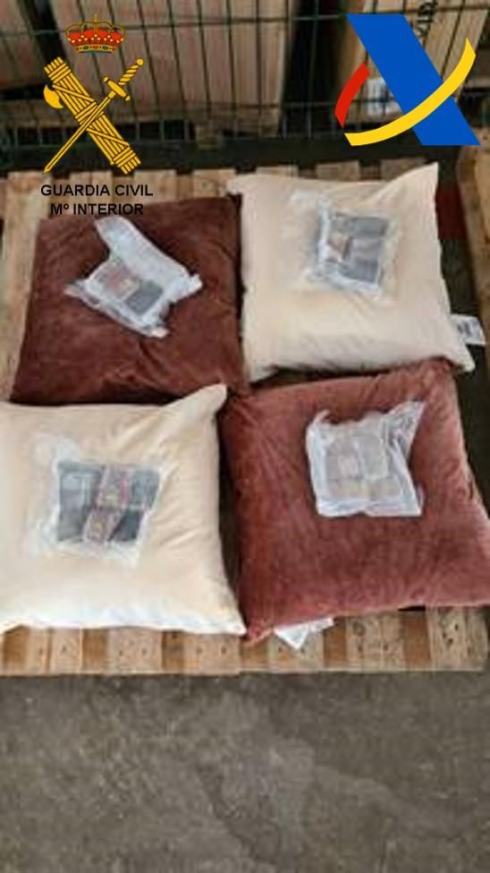 Material incautado por la Guardia Civil