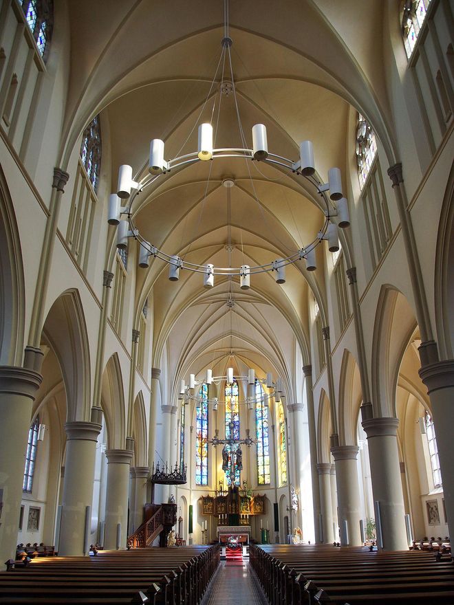 Naves blancas de la Iglesia de San Miguel.