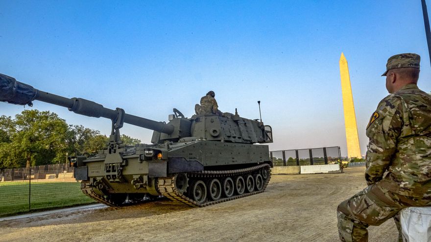 Las protestas contra Trump se multiplican en EEUU y desembocan en una movilización en el desfile militar del "Día sin Rey"