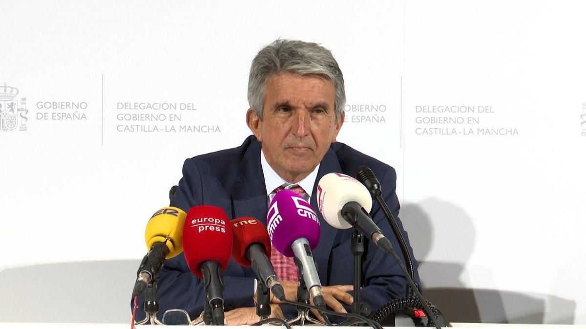 El delegado del Gobierno también descarta a la ministra Tolón como candidata del PSOE a la Alcaldía de Toledo