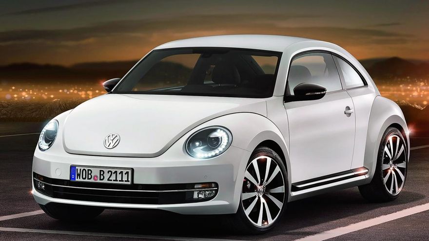 Decisiones en 20 segundos: la ingeniera española responsable del rendimiento del equipo Nissan de Fórmula E