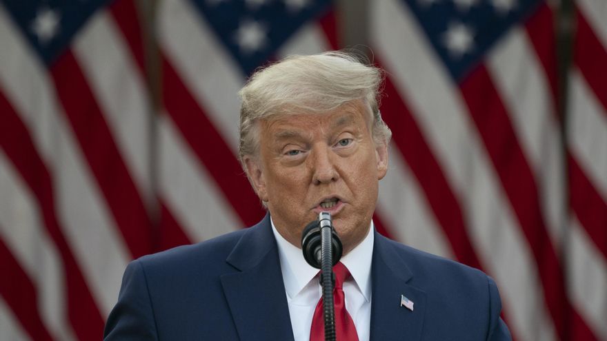 Trump urge a Biden a mantener sus medidas migratorias y el muro con México