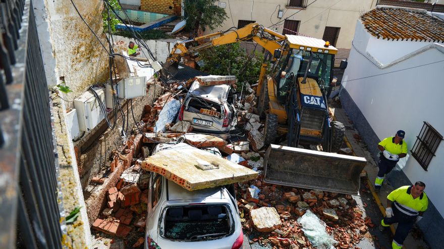 Incidencias provocadas por un pequeño tornado en Gibraleón (Huelva).