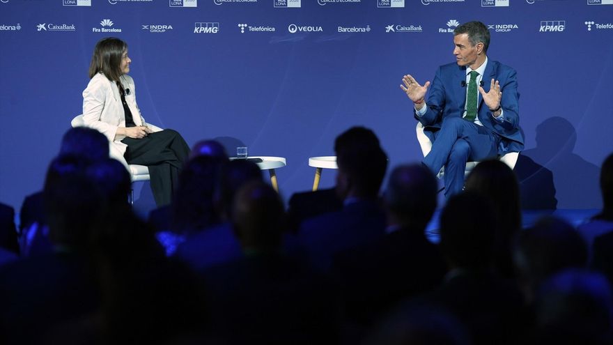 Sánchez toma impulso ante la élite empresarial catalana para tratar de acabar la legislatura