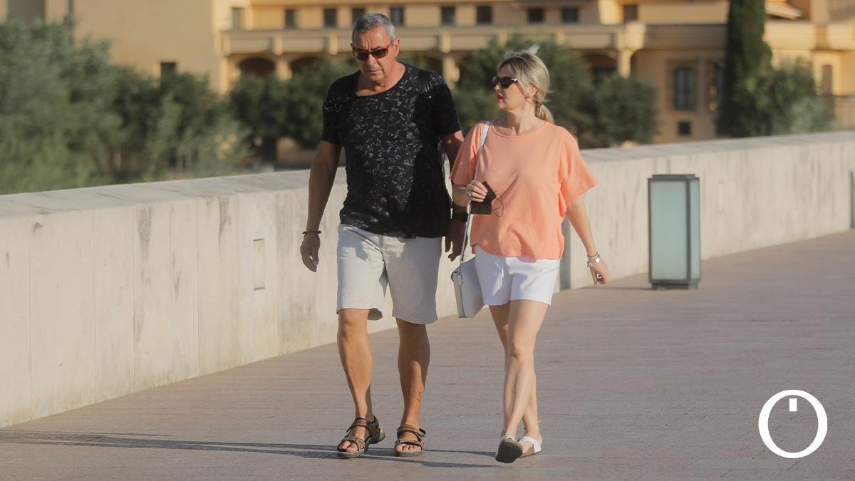 FOTOGALERÍA - Primer día en Córdoba sin el uso obligatorio de mascarillas en el exterior