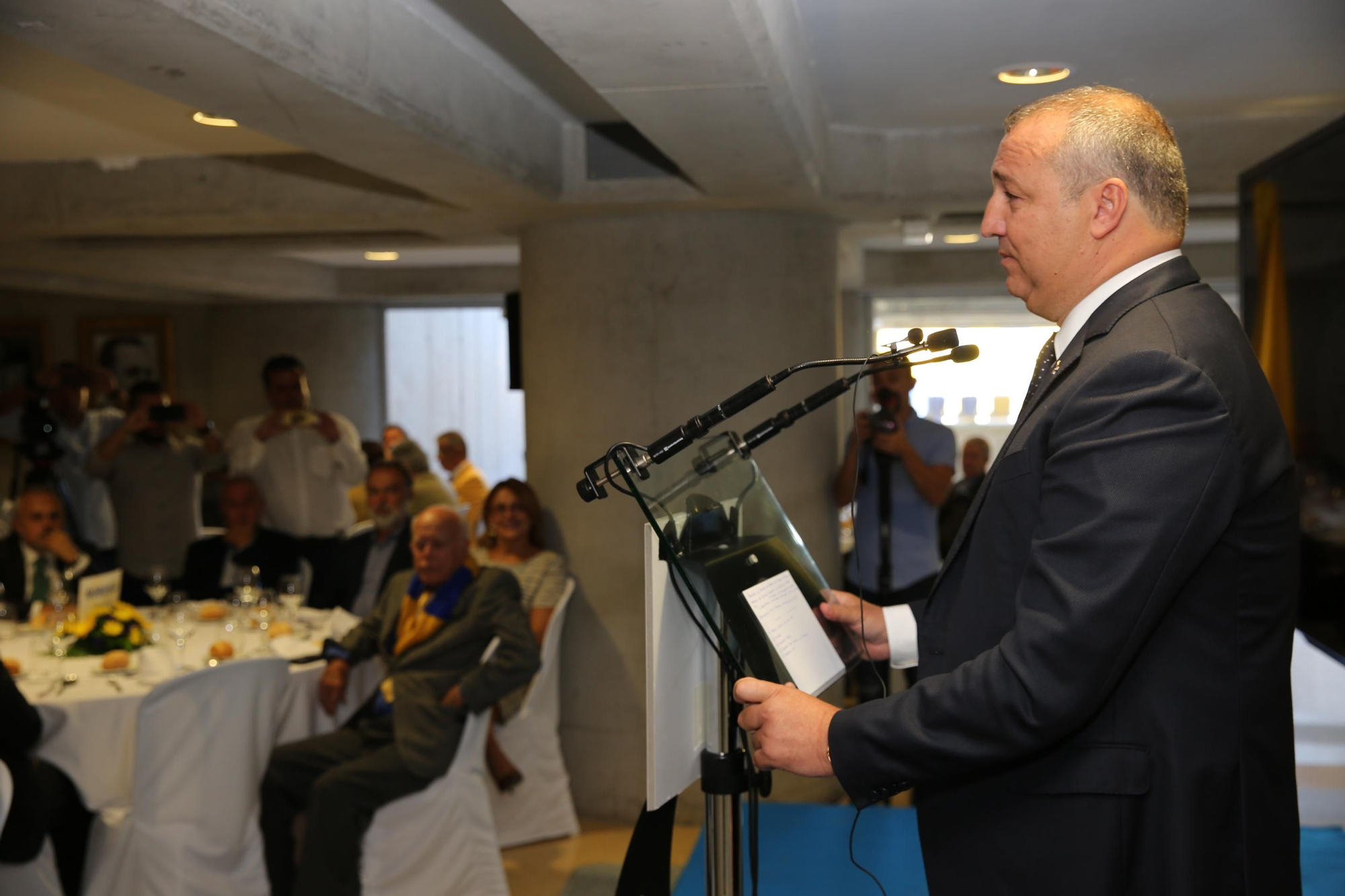 Almuerzo institucional de la UD Las Palmas en el Estadio de Gran Canaria. Alejandro Ramos.