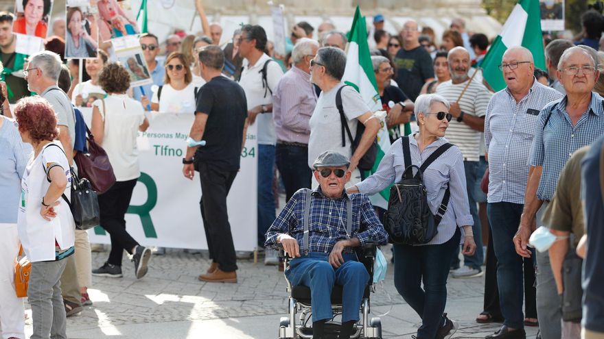 PP y Vox rechazan hacer públicos los datos sobre muertos en las residencias en la pandemia en Castilla y León