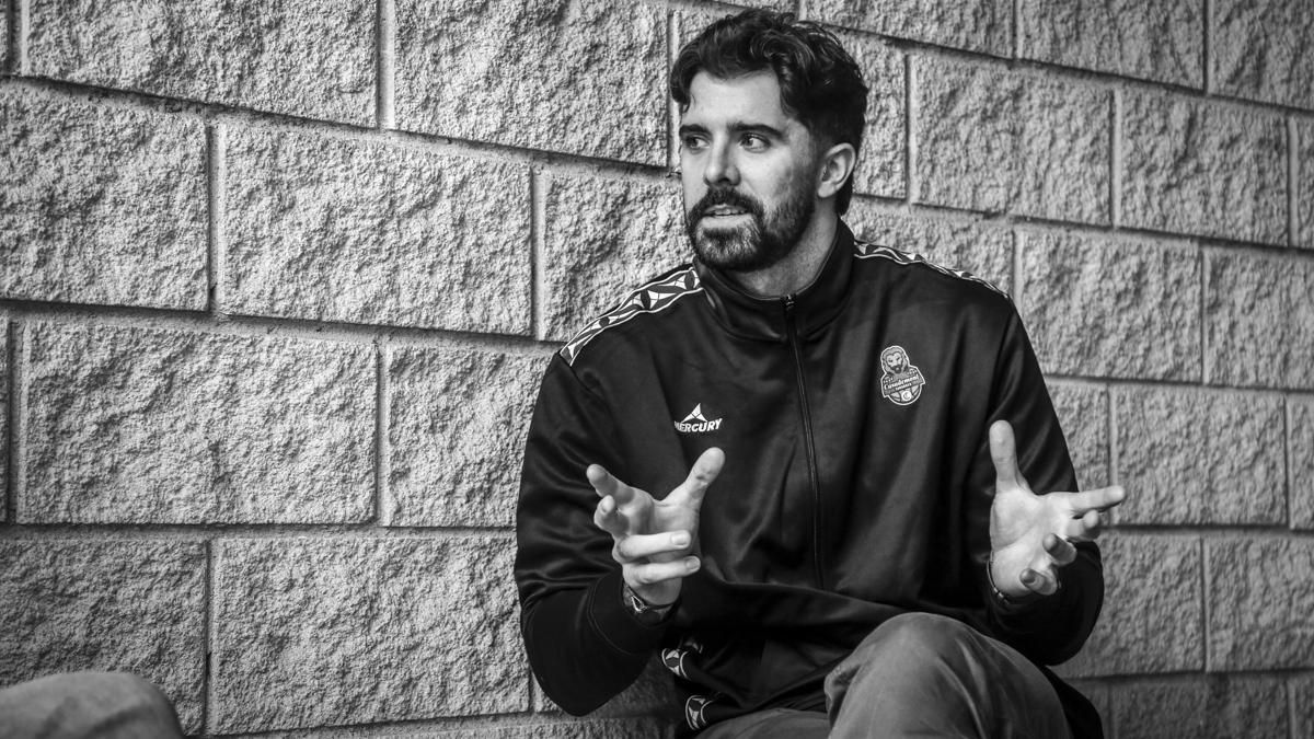 Entrevista N&B a Rafael Blanco, Fisio del Casademont Zaragoza U22