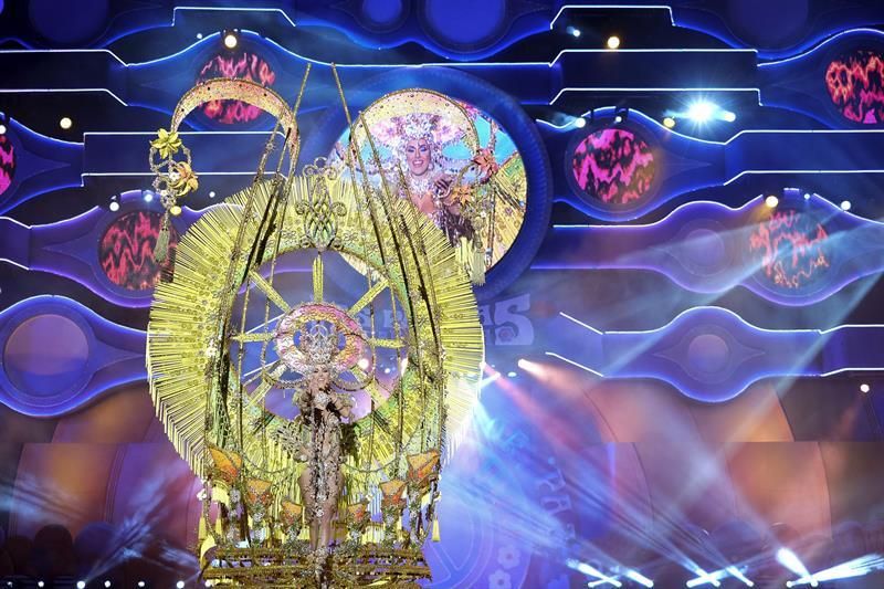 La candidata Macarena Ramos Santana, con la fantasía 'Eternamente viva'