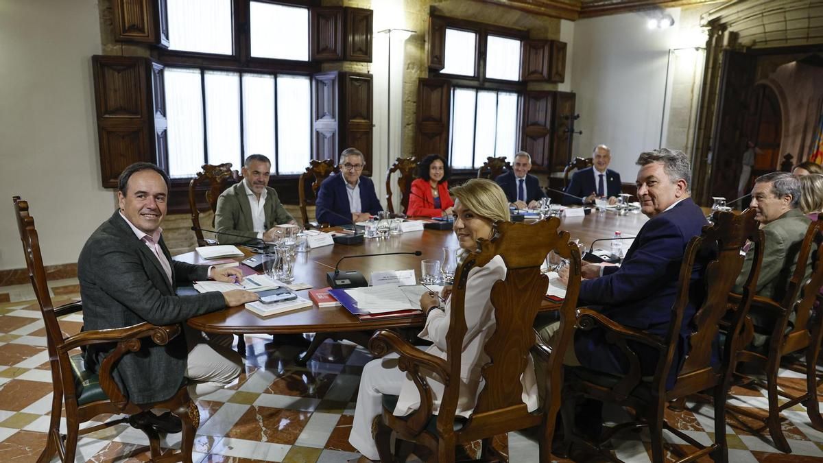 La ciudad de Ceuta, el torero Esplá y deportistas de la selección, Alta Distinción de la Generalitat