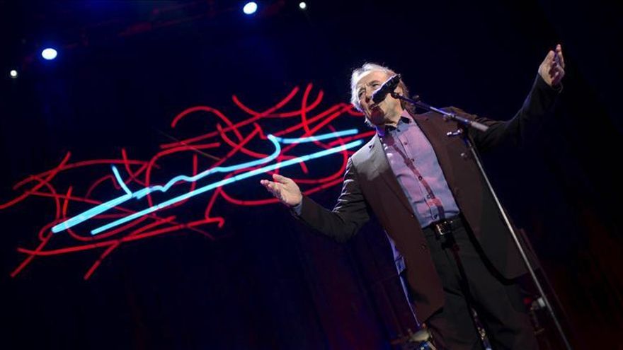 Serrat enamora al Festival de la Guitarra en una "mágica y cordobesa noche"