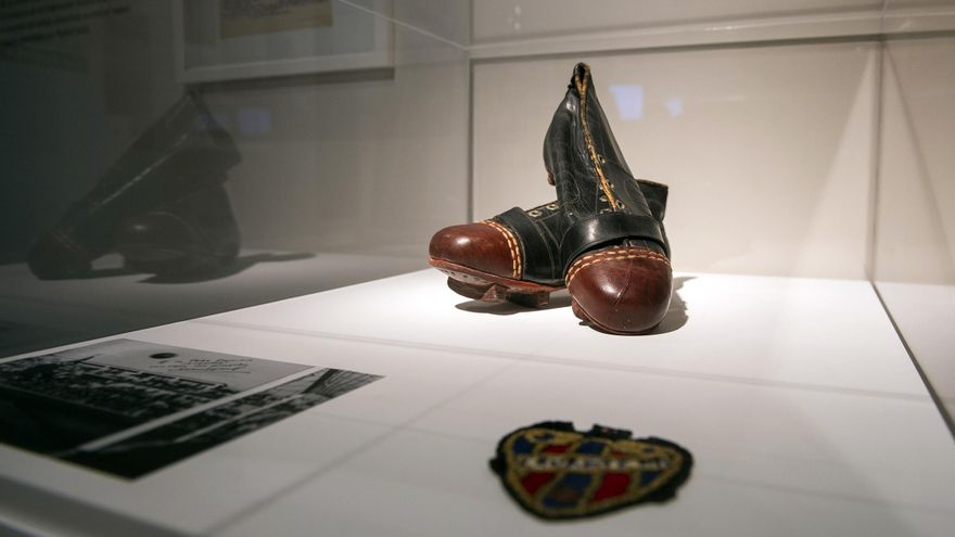 Botes de joc integrants de l'exposició sobre l'equip granota.