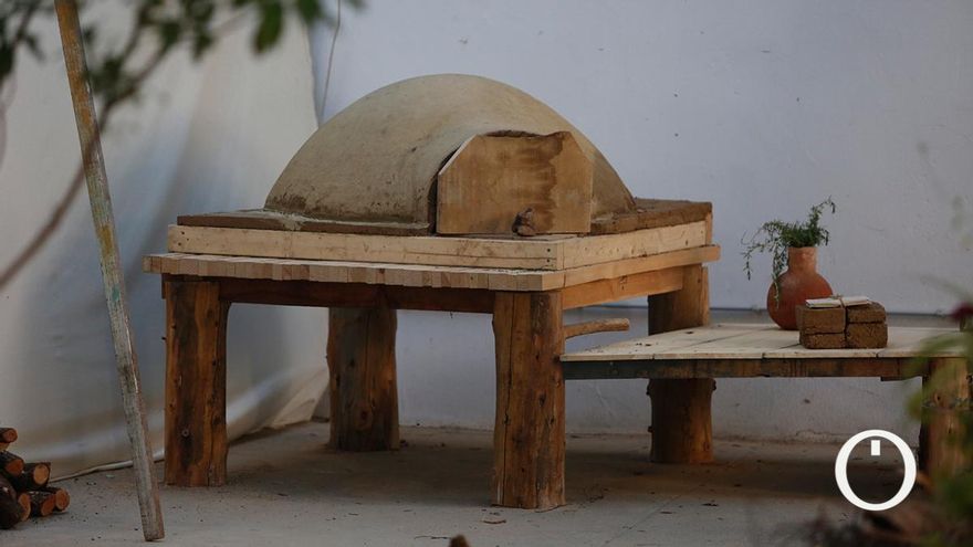 El Luciana Centeno abre un horno comunitario construido por un colectivo de artistas internacional