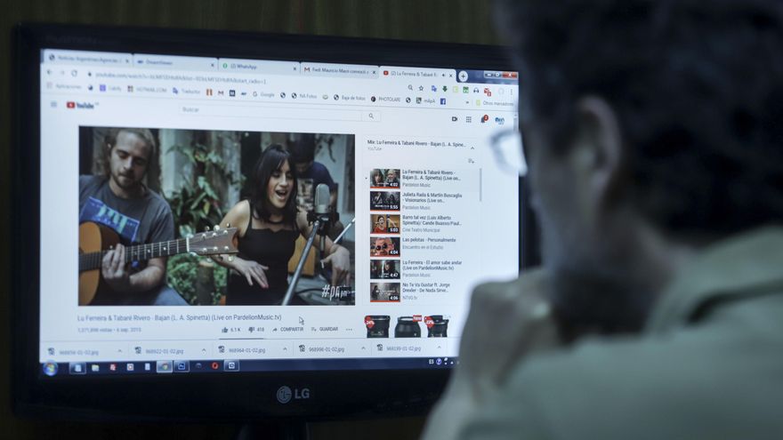 El 70% de los hogares argentinos redujeron sus servicios de internet, streaming y TV por cable