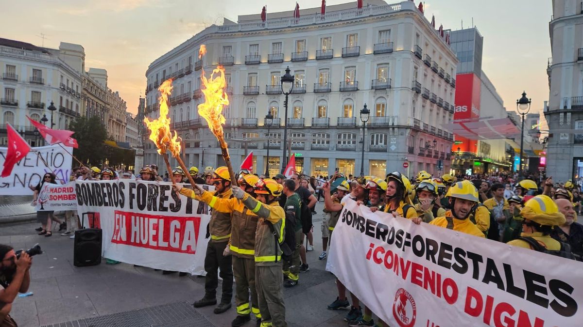 Bomberos forestales de Madrid en precario y el campo sin limpiar: "Solo hemos desbrozado la mitad de la superficie"