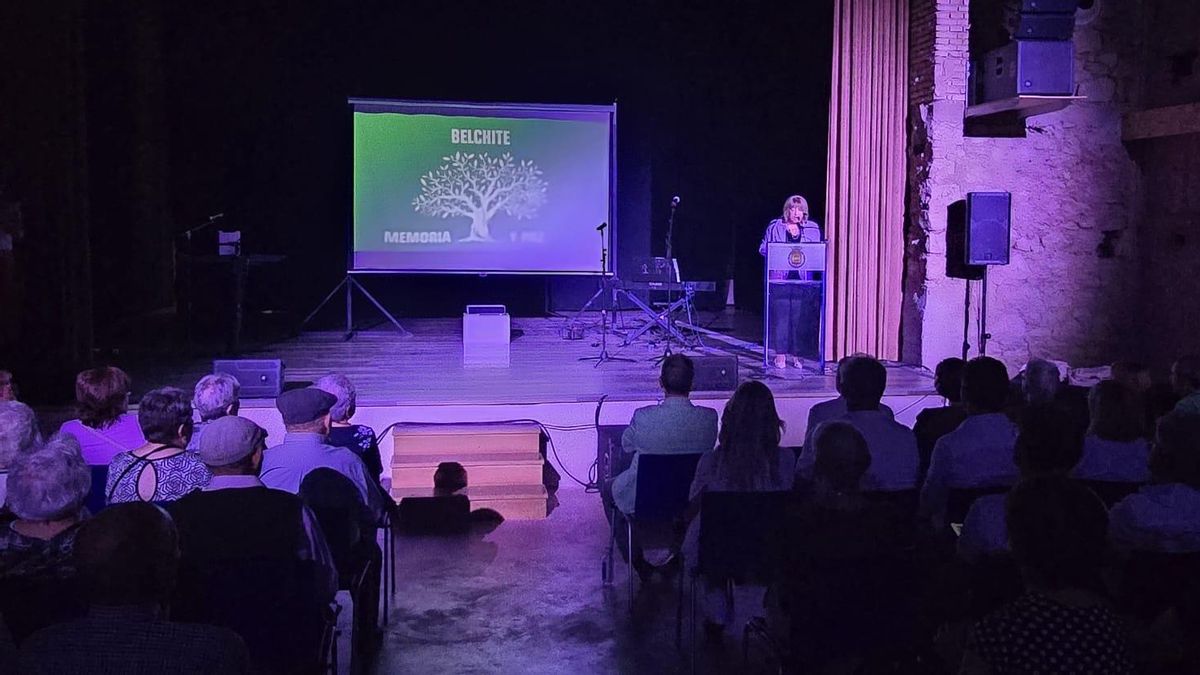 La consejera Tomasa Hernández ha participado este domingo en el acto 'Memoria y Paz' en Belchite.