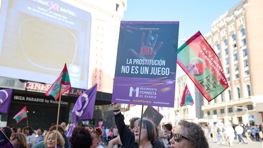 Igualdad reactiva su agenda con una ofensiva legal contra la prostitución y la revisión de las pulseras antimaltrato