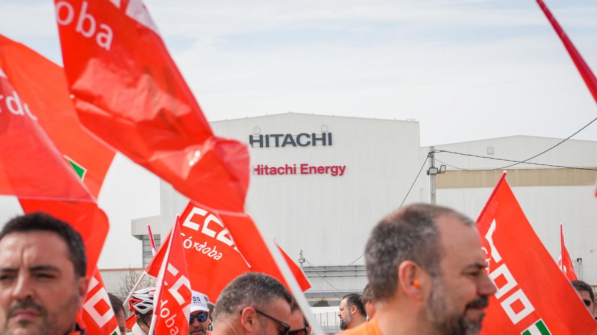 Jornada de huelga de la plantilla de Hitachi