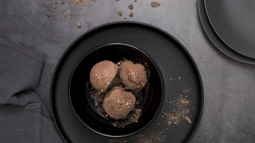Saludable, casero e irresistible: cómo hacer helado de chocolate con solo tres ingredientes
