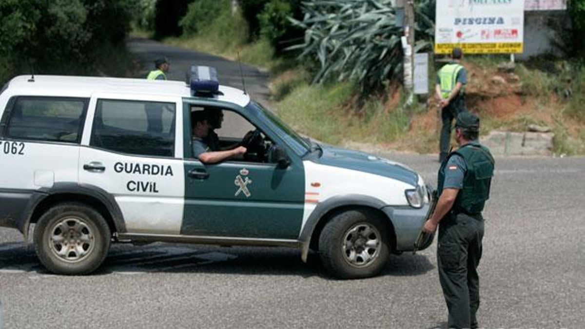 Una patrulla de la Guardia Civil