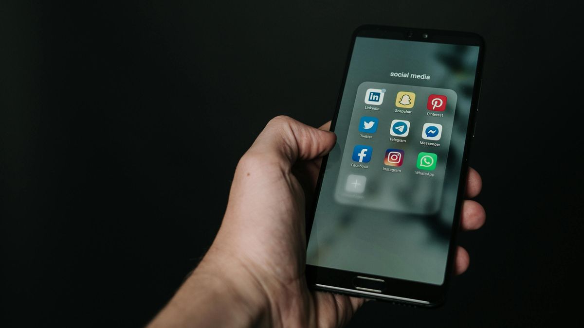 Más de la mitad de los jóvenes de León sufren FOMO, el miedo a perderse algo que potencian las redes sociales