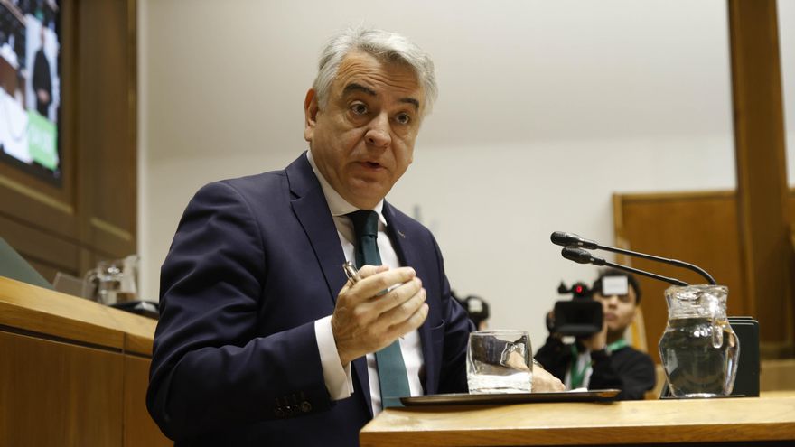 El líder del PP vasco asume la legitimidad del Gobierno de la II República y defiende que Sánchez no pida perdón por Gernika