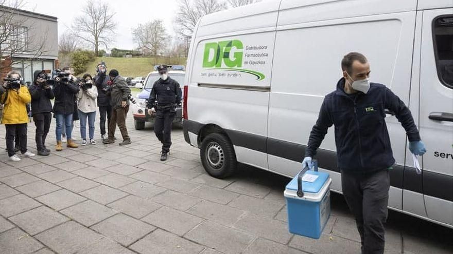 Llegada de las vacunas a Caser Betharram en Hondarribia