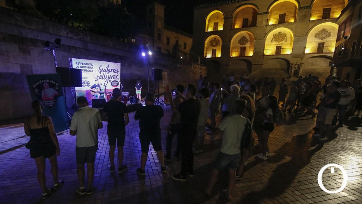 Homenaje a Antonio Gala en Guitarras Callejeras