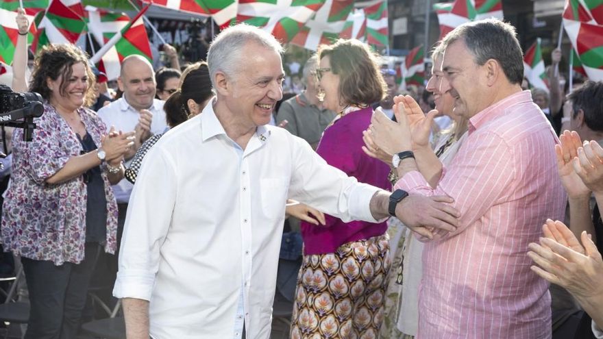 Urkullu arropará a Pradales en todos los grandes mítines de final de campaña con el PNV con las encuestas en contra