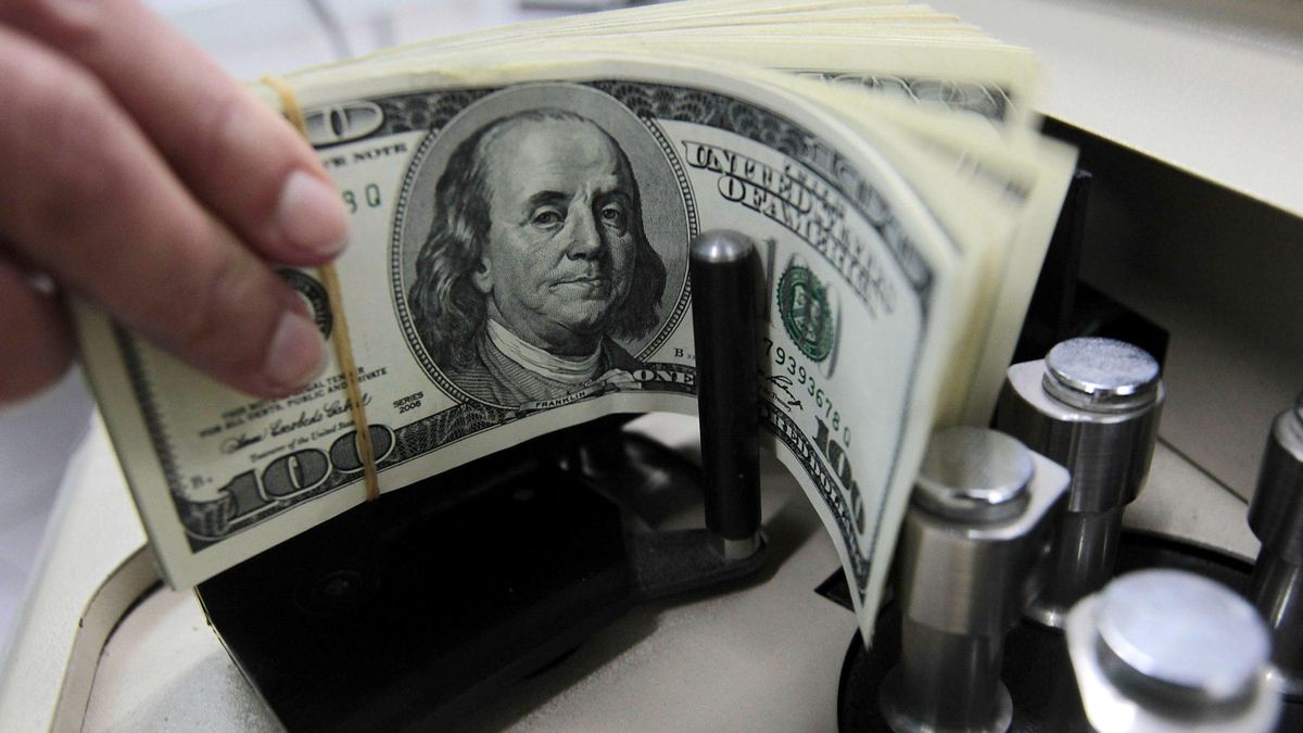 El dólar sigue demandado pese a la cotización estable por el temor de que algún día despegue.