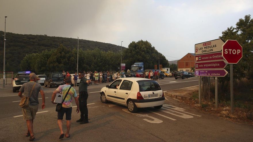 Promonumenta nombra Socios de Honor a quienes lucharon para defender el patrimonio de los incendios de verano