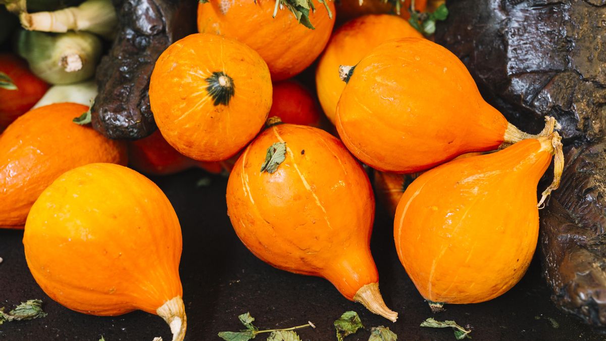 Potimarrones con setas, carne o verduras: tres rellenos nutritivos y saludables para disfrutar de las calabazas asadas