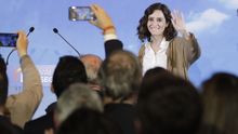 Isabel Díaz Ayuso, una candidata rodeada de polémicas que ganó tiempo para Casado