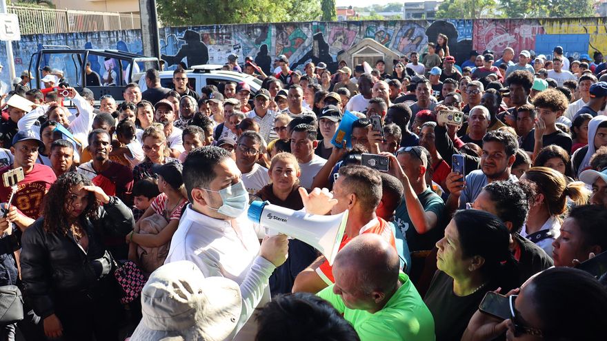 México avisa a migrantes en su frontera sur del próximo fin del programa 'CBP One' de EEUU