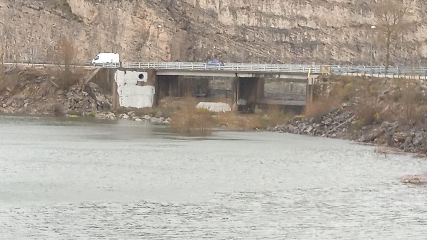 El desembalse de una presa por las lluvias puede obligar a desalojar San Andrés del Congosto, en Guadalajara