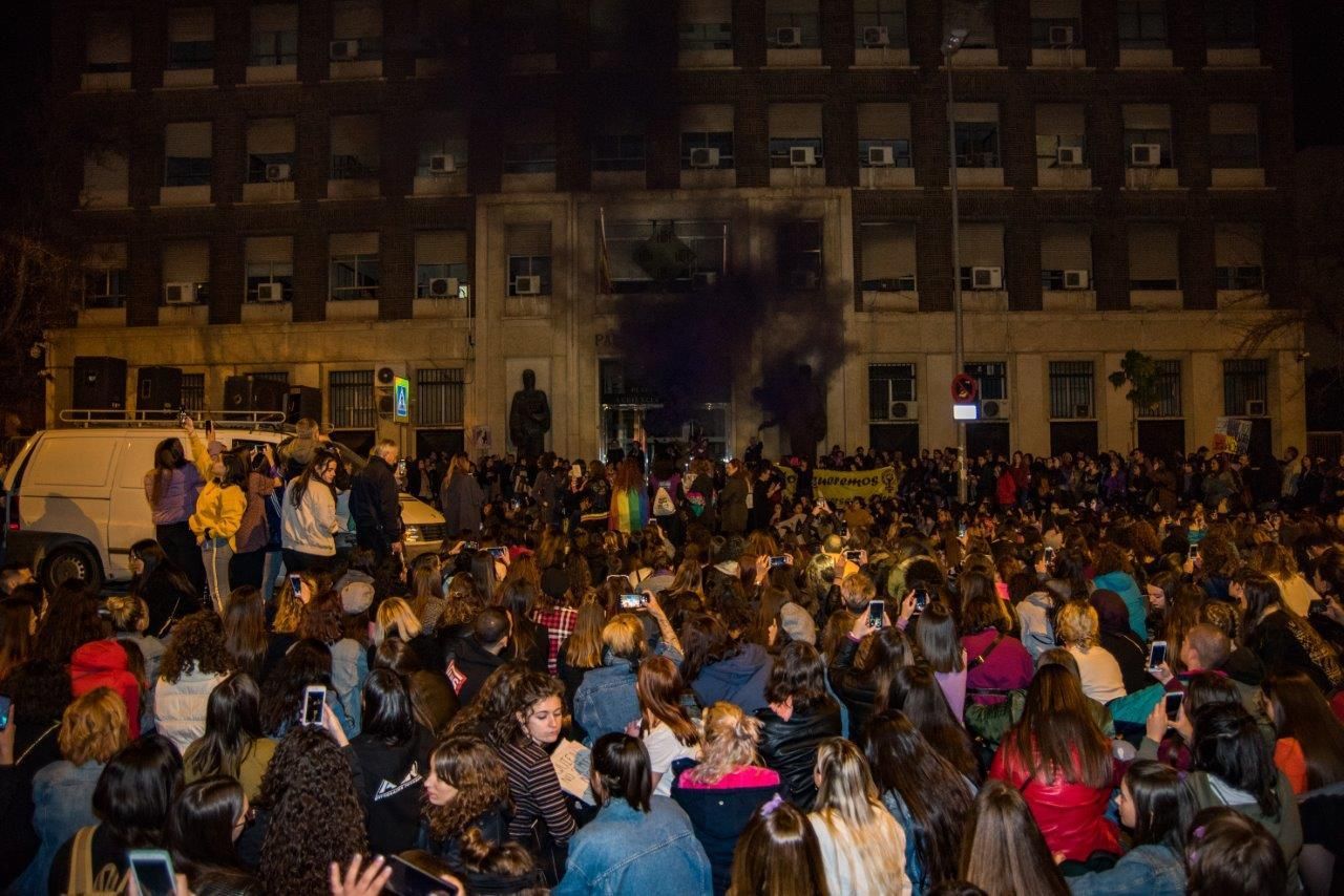 La marcha terminó en el Palacio de Justicia, donde se leyeron cuatro manifiestos