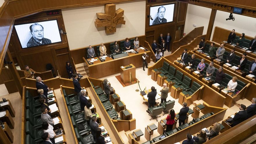 Aprobada la primera ley de Pradales: 67 millones para la concertada con el apoyo de PP y Vox y sin oposición de EH Bildu