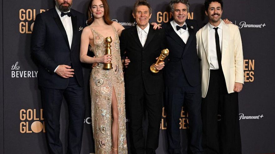 El mecanismo del daño, temporada de premios