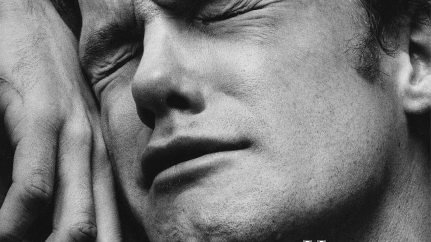 El fenómeno viral de ‘Tan poca vida’: un novelón sobre la fragilidad masculina que triunfa entre las nuevas generaciones