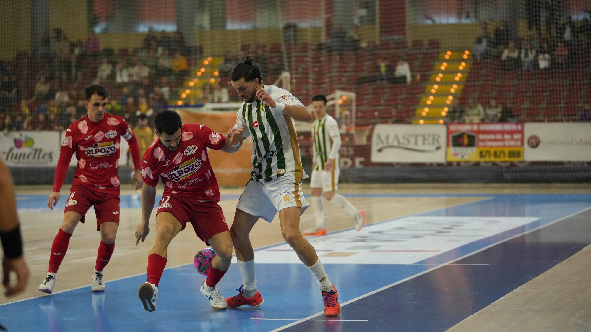 Las imágenes del Córdoba Patrimonio - ElPozo Murcia