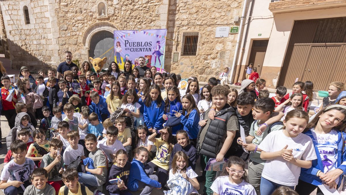 Pueblos que cuentan en Teruel: “Hemos ido a Libros a leer libros… y los autores existen de verdad”