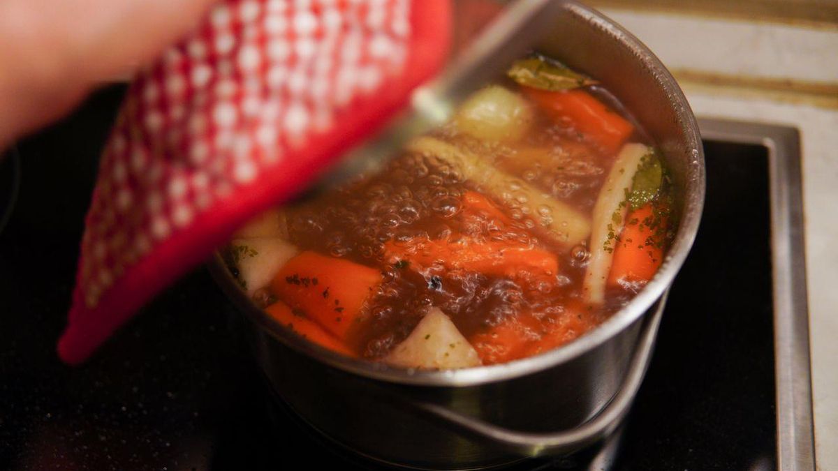 Es típico en España cocinar platos de cuchara cuando empieza el frío