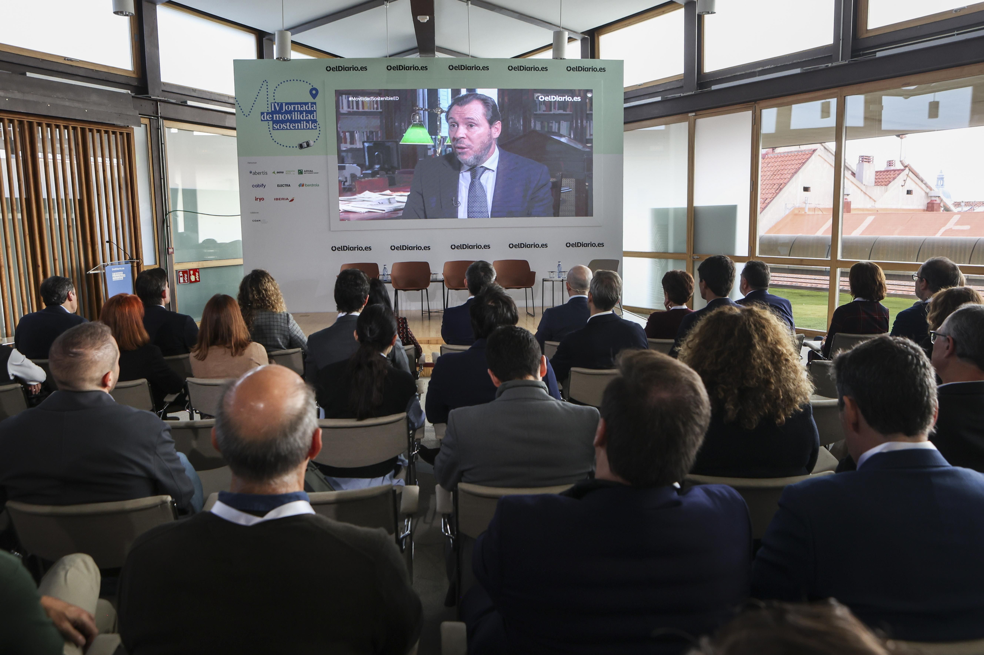 Retransmisión online de la entrevista de Ignacio Escolar a Óscar Puente, ministro de Transportes y Movilidad Sostenible